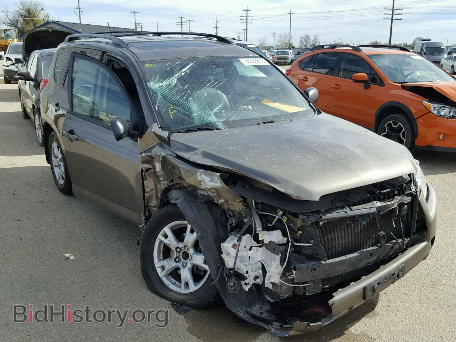 Фотография 2T3BK4DV6BW051324 - TOYOTA RAV4 2011