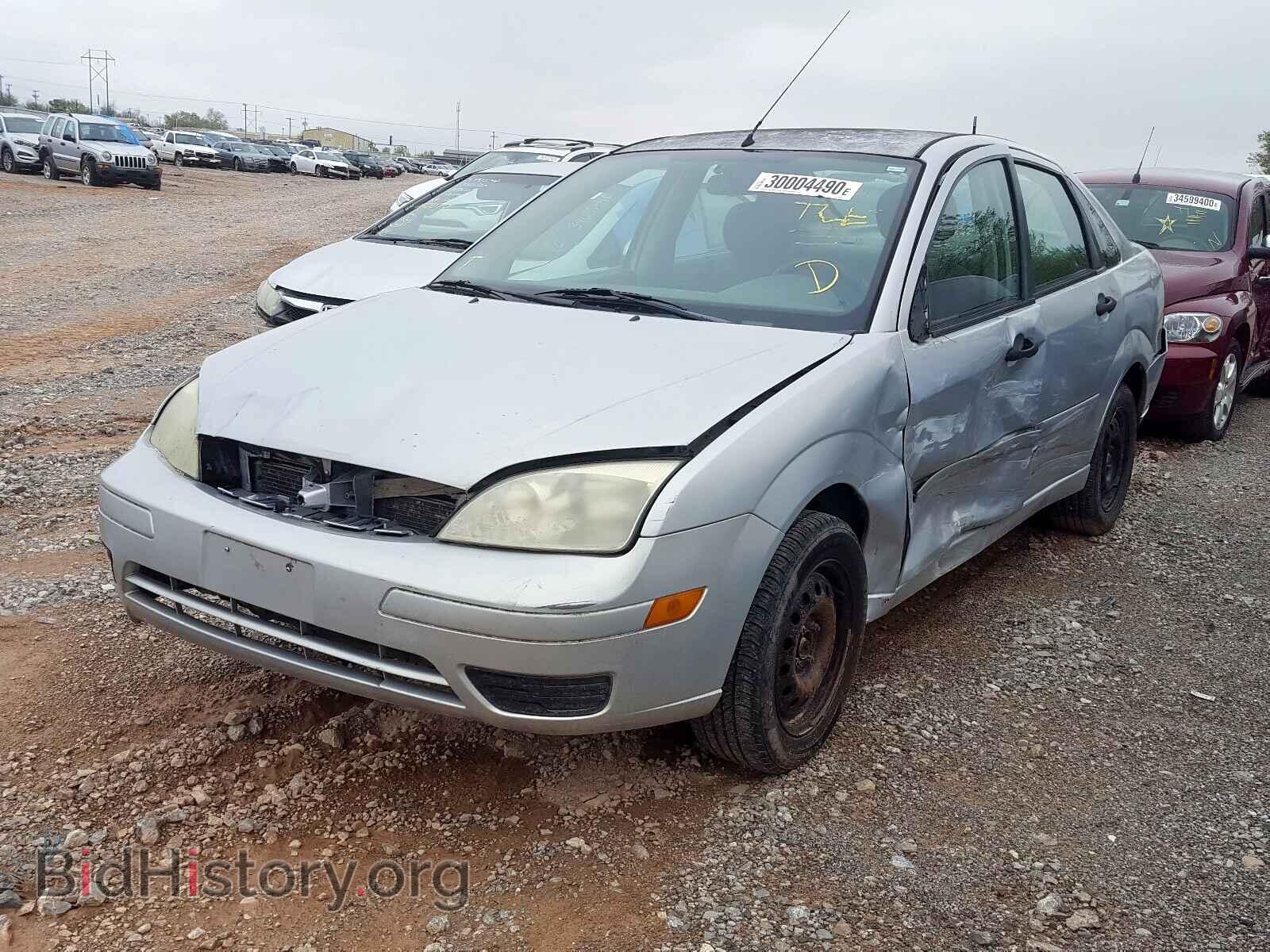 2005 FORD FOCUS - VIN: 1FAFP34N15W257577 - Фото 2