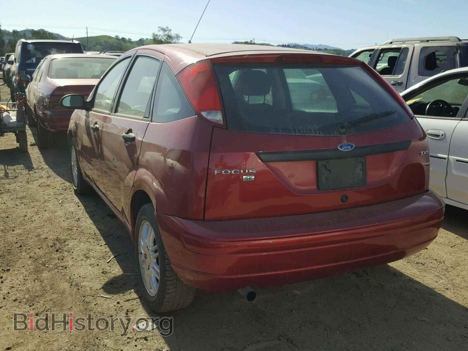 2005 FORD FOCUS - VIN: 3FAFP37N25R135342 - Фото 3