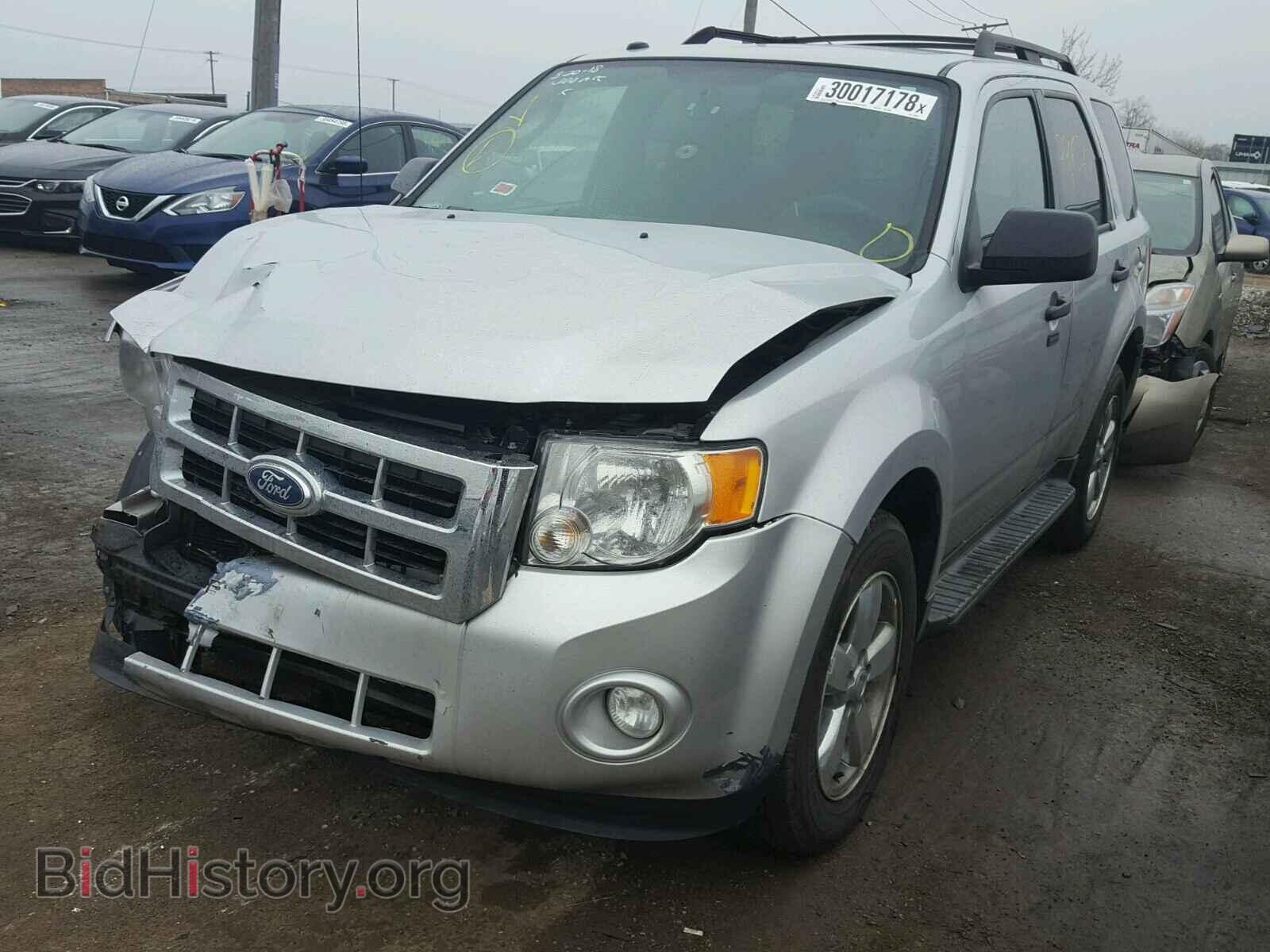 2011 FORD ESCAPE - VIN: 1FMCU0DGXBKA48049 - Photo 2