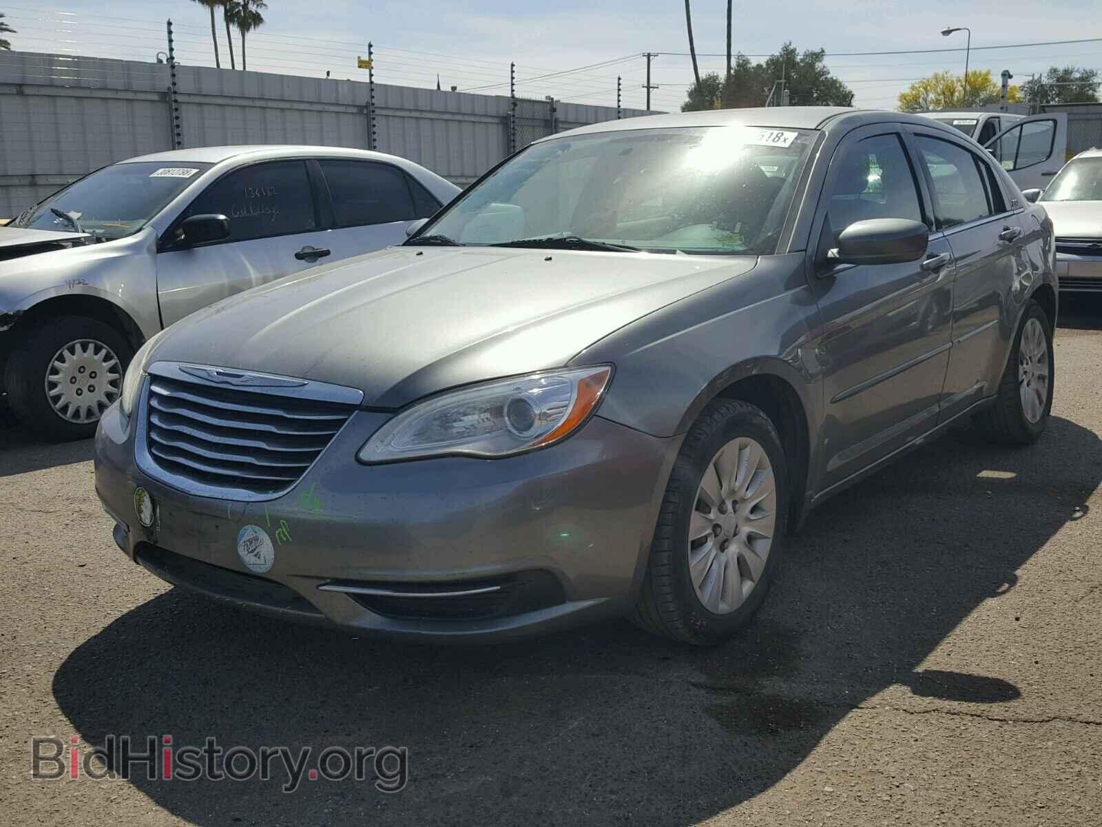 2012 CHRYSLER 200 - VIN: 1C3CCBAB8CN228825 - Фото 2