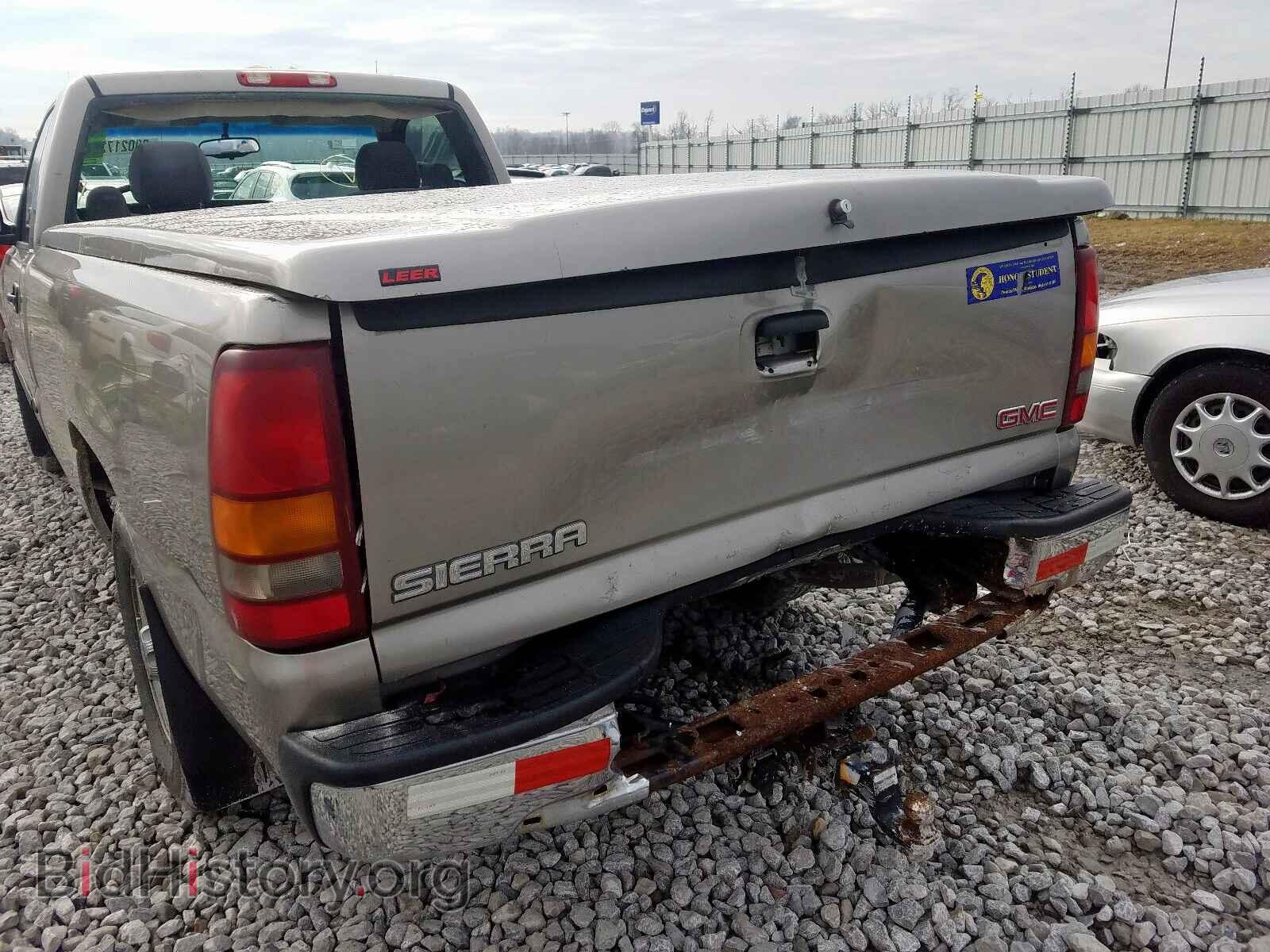2003 GMC SIERRA - VIN: 1GTEC14V53E298724 - Фото 9
