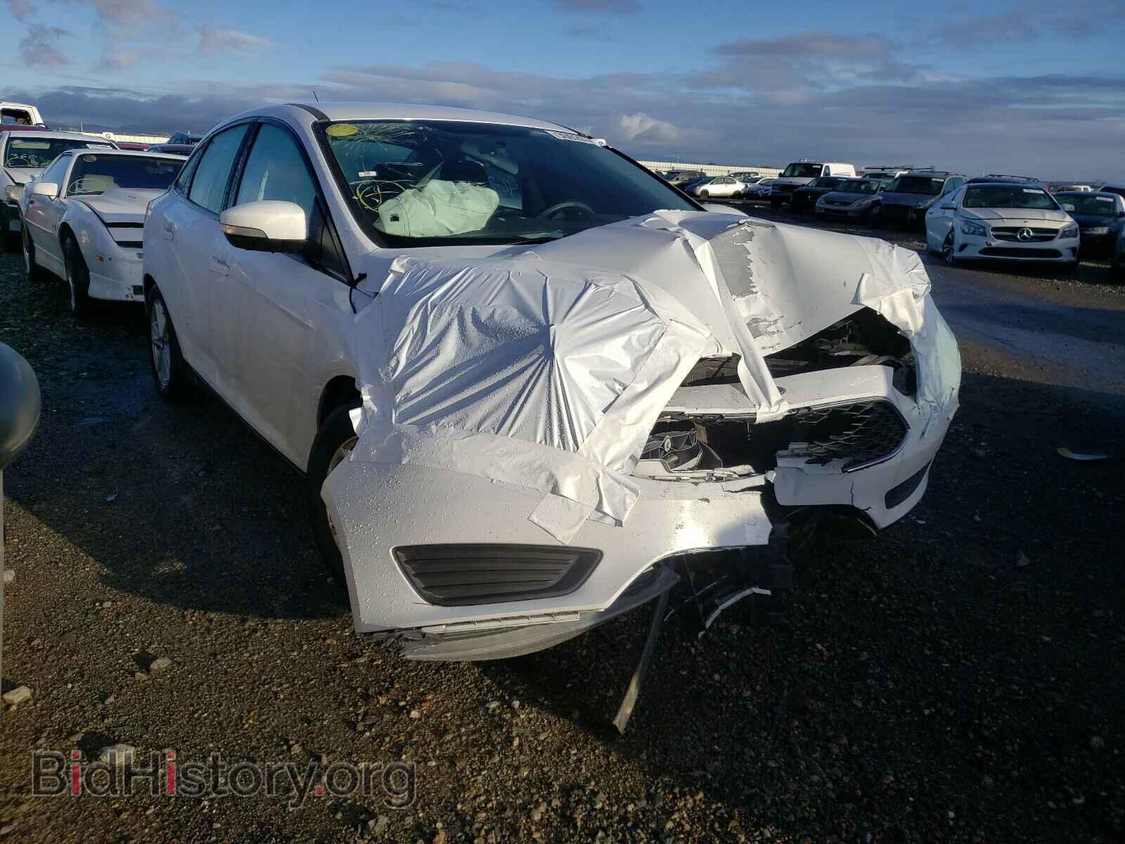 Photo 1FADP3F2XHL304444 - FORD FOCUS 2017