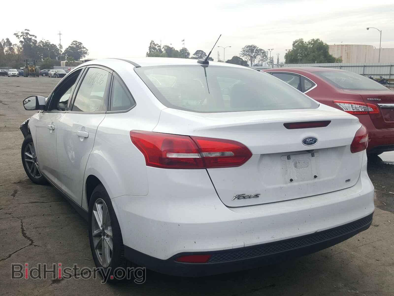 2017 FORD FOCUS - VIN: 1FADP3F2XHL304444 - Фото 3