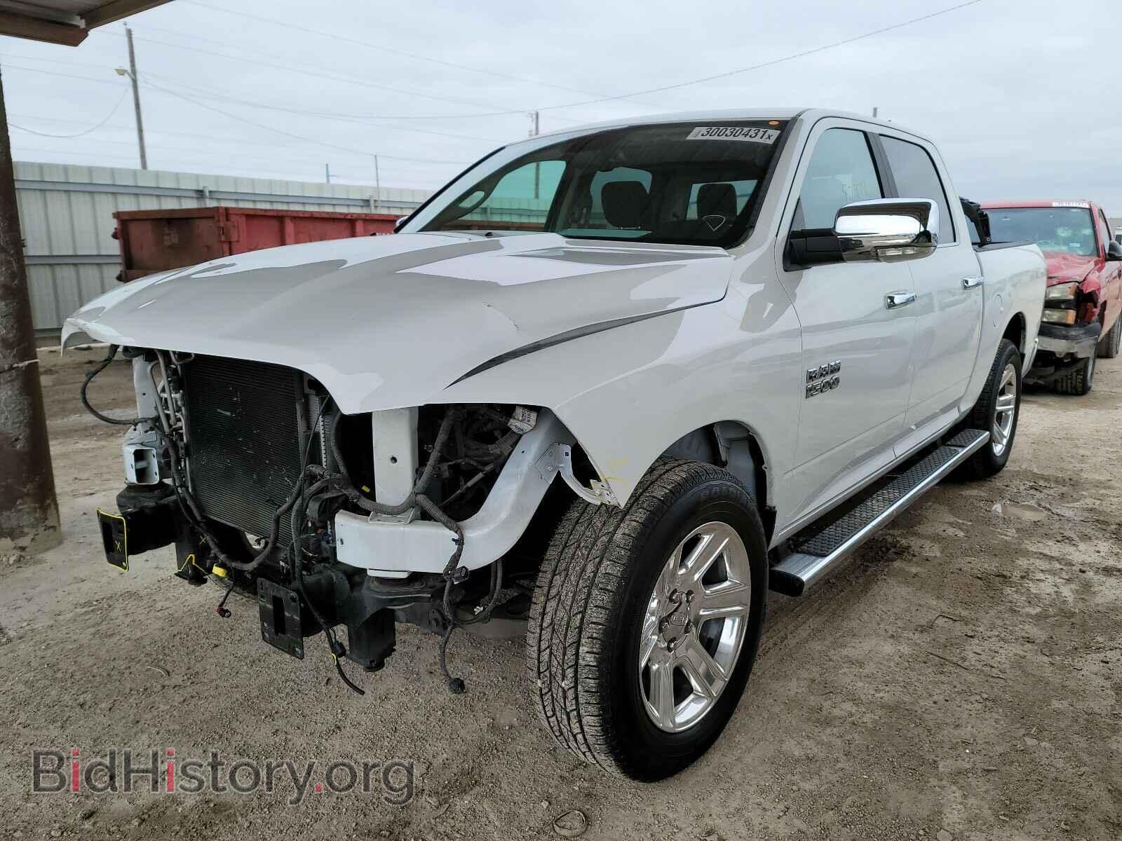2017 RAM 1500 - VIN: 1C6RR6LG3HS730503 - Photo 2
