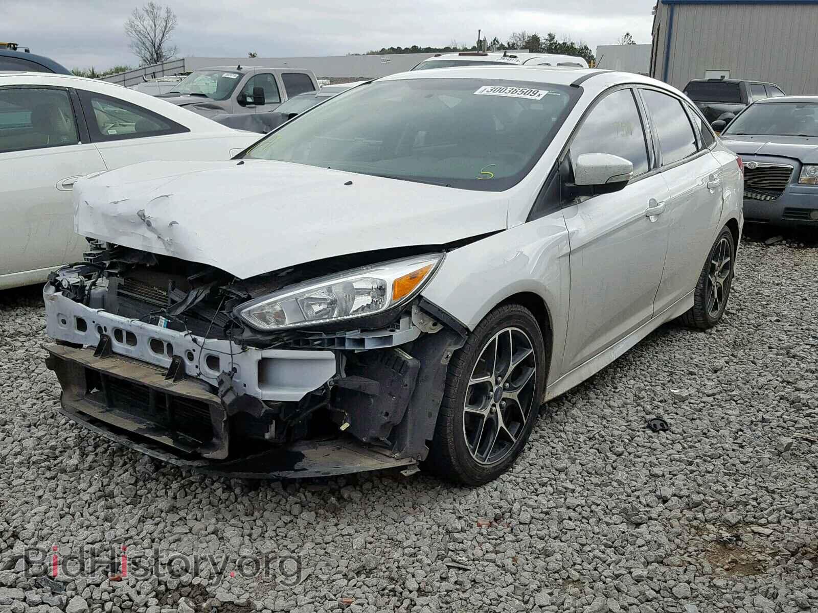 2015 FORD FOCUS SE - VIN: 1FADP3F29FL238224 - Фото 2