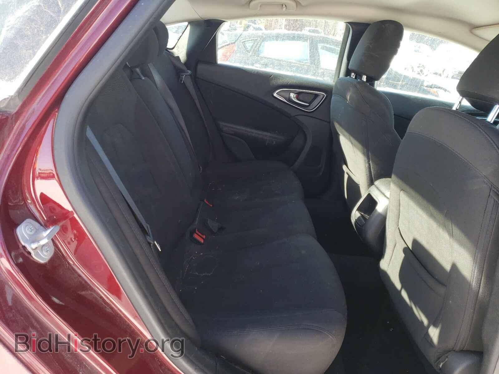 2016 CHRYSLER 200 - VIN: 1C3CCCAB8GN141373 - Фото 6