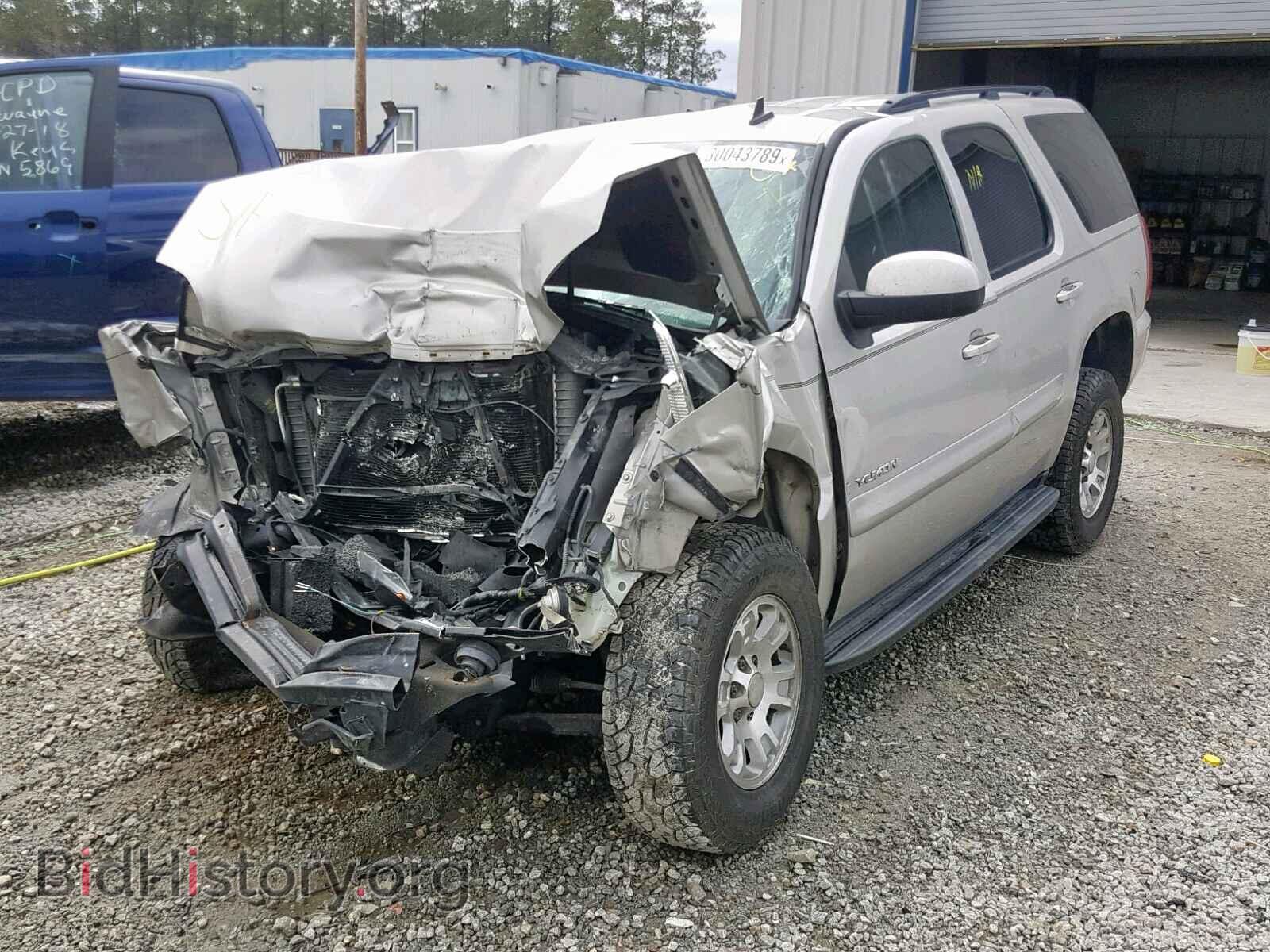2008 GMC YUKON - VIN: 1GKFC13048R181506 - Фото 2