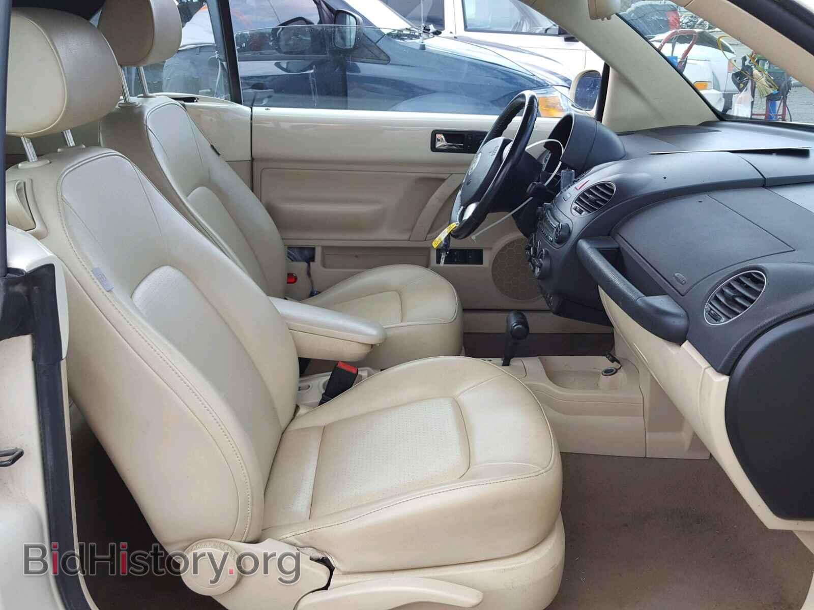 2008 VOLKSWAGEN BEETLE - VIN: 3VWRF31Y28M411367 - Фото 5