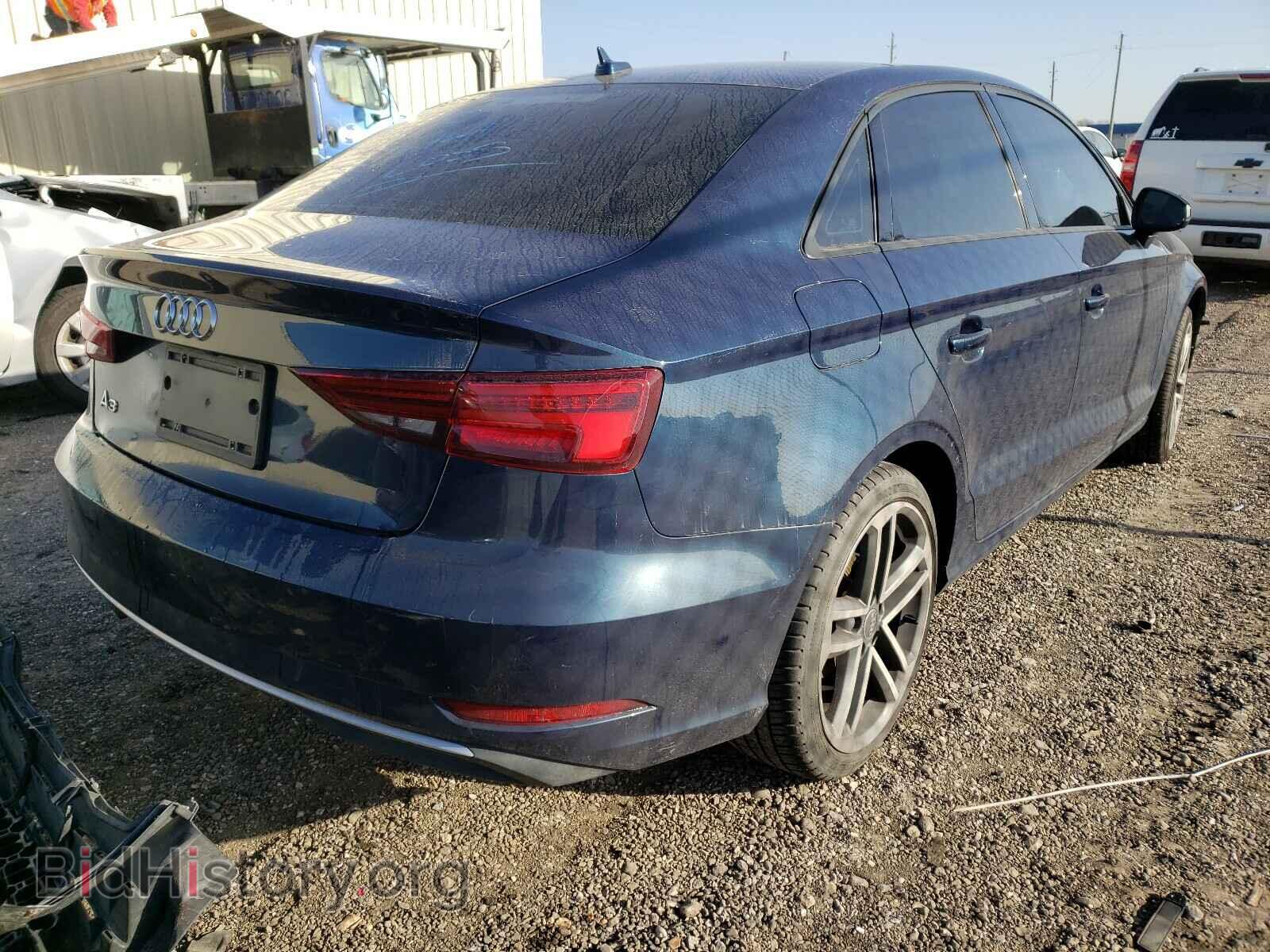 2017 AUDI A3 - VIN: WAUAUGFF8H1046661 - Фото 4