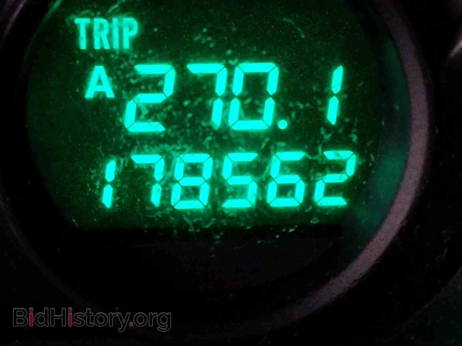 2005 HONDA PILOT - VIN: 5FNYF18665B056386 - Фото 8