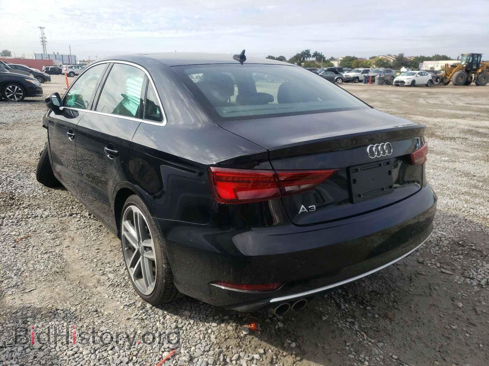 2019 AUDI A3 - VIN: WAUAUGFF0K1028775 - Фото 3