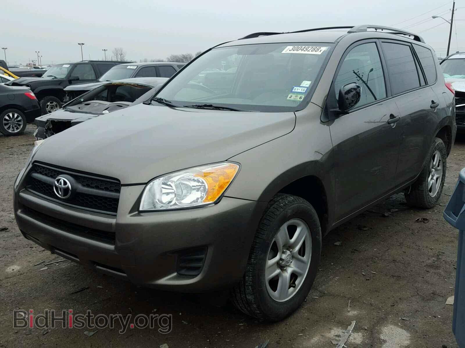 2011 TOYOTA RAV4 - VIN: 2T3BF4DV8BW092476 - Фото 2