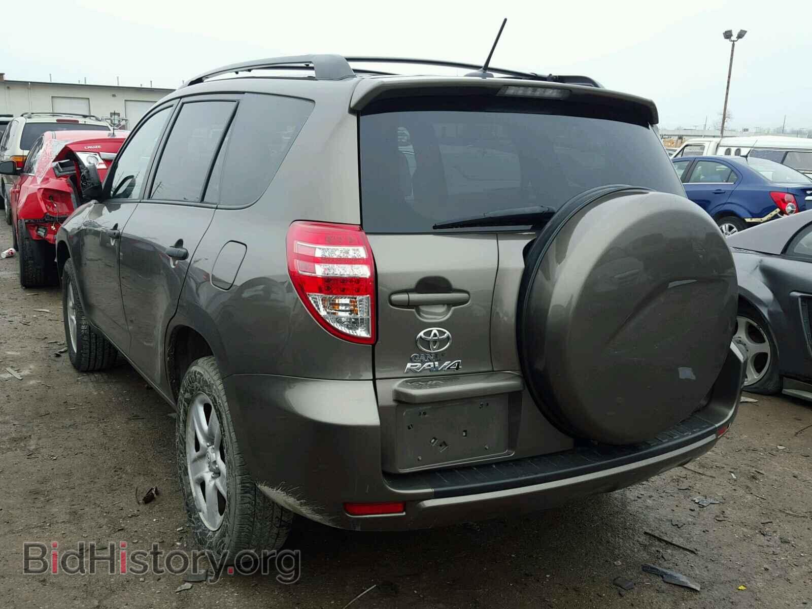 2011 TOYOTA RAV4 - VIN: 2T3BF4DV8BW092476 - Фото 3