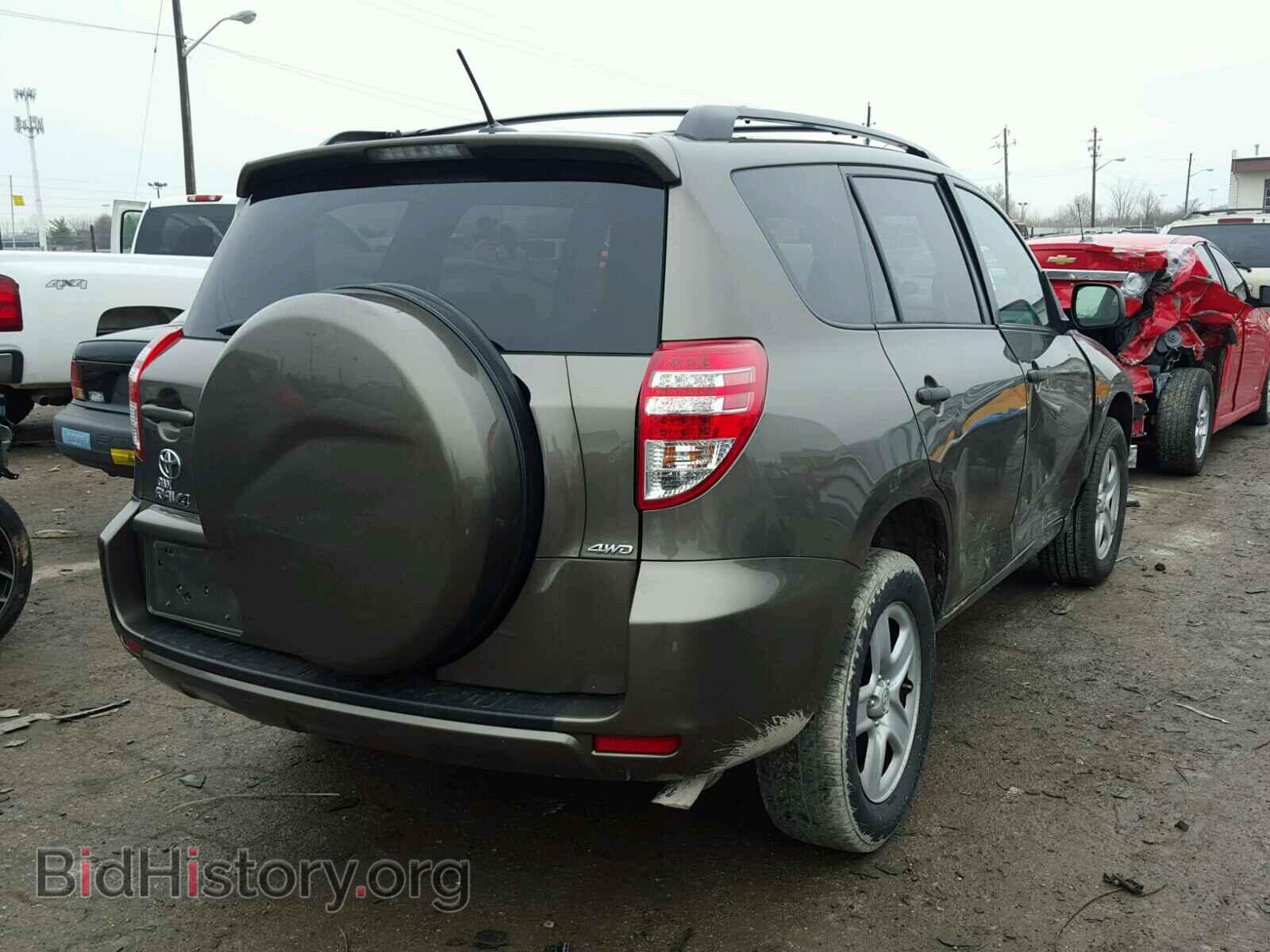 2011 TOYOTA RAV4 - VIN: 2T3BF4DV8BW092476 - Фото 4