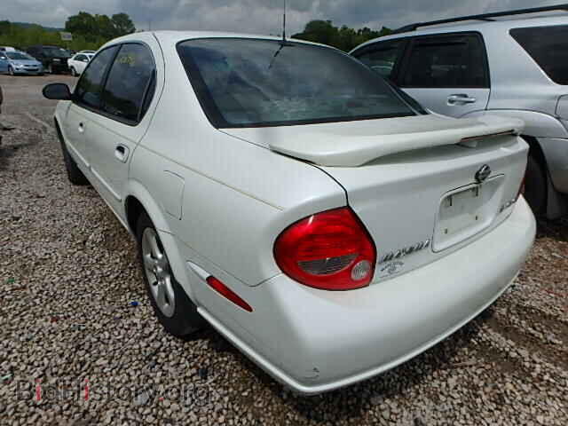 2000 NISSAN MAXIMA - VIN: JN1CA31D3YT735565 - Фото 3