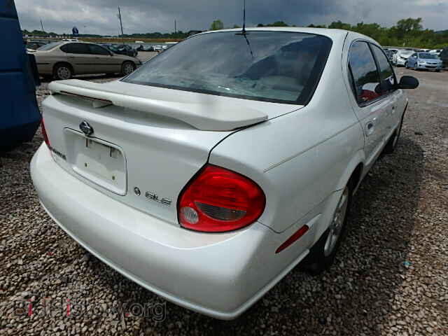 2000 NISSAN MAXIMA - VIN: JN1CA31D3YT735565 - Фото 4