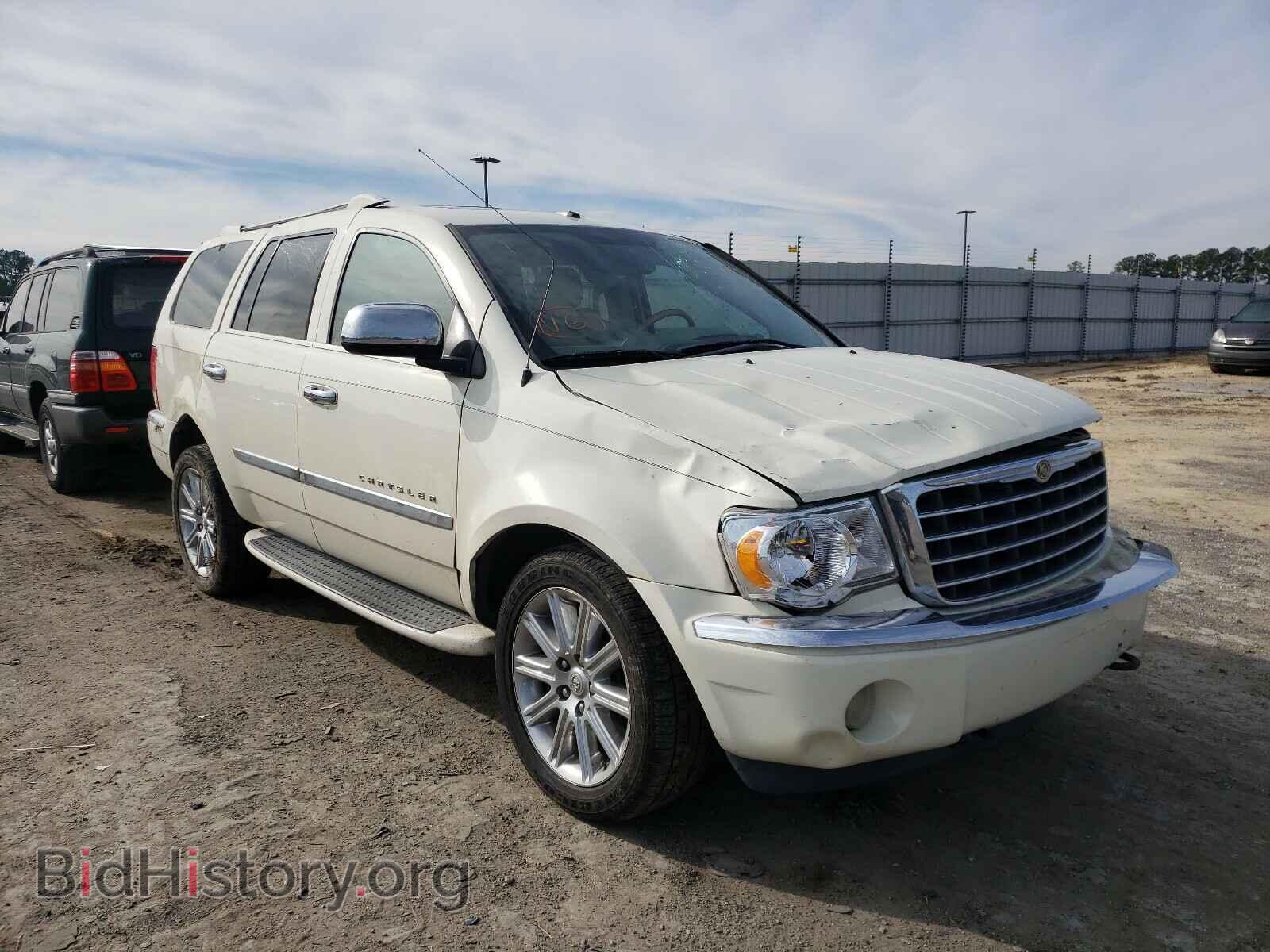Photo 1A8HW58T69F710312 - CHRYSLER ASPEN 2009
