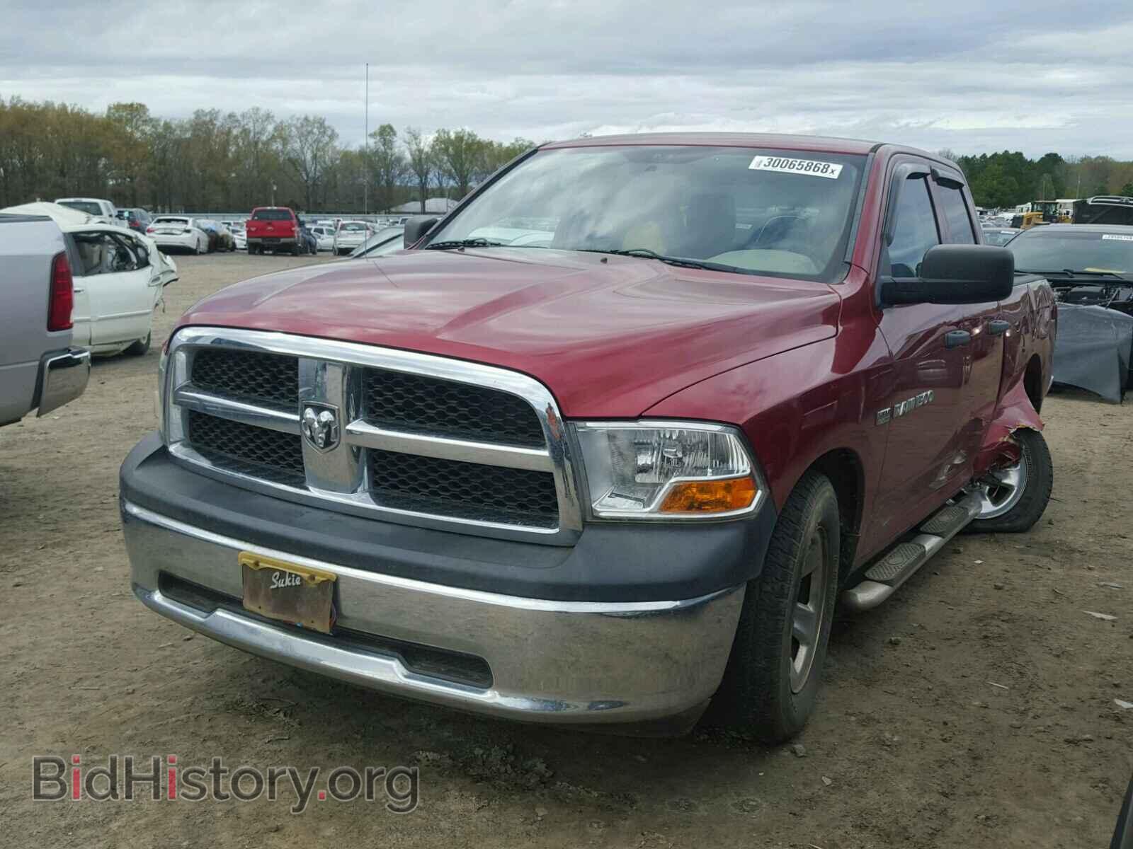 2011 DODGE RAM 1500 - VIN: 1D7RB1GT2BS637962 - Фото 2