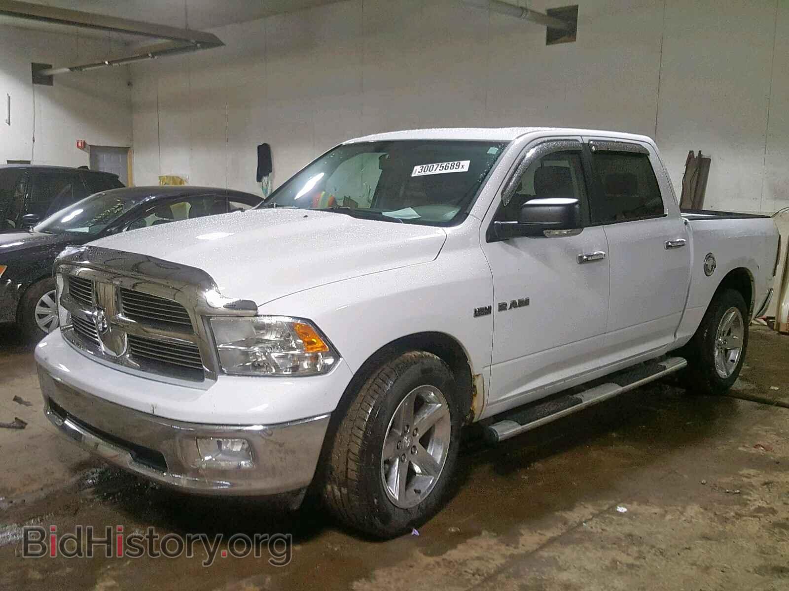 2010 DODGE RAM 1500 - VIN: 1D7RV1CT1AS186017 - Фото 2