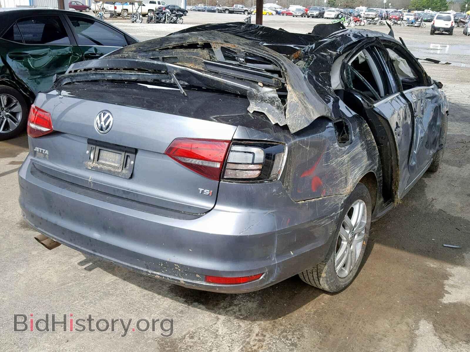 2017 VOLKSWAGEN JETTA - VIN: 3VW2B7AJ4HM377357 - Фото 4