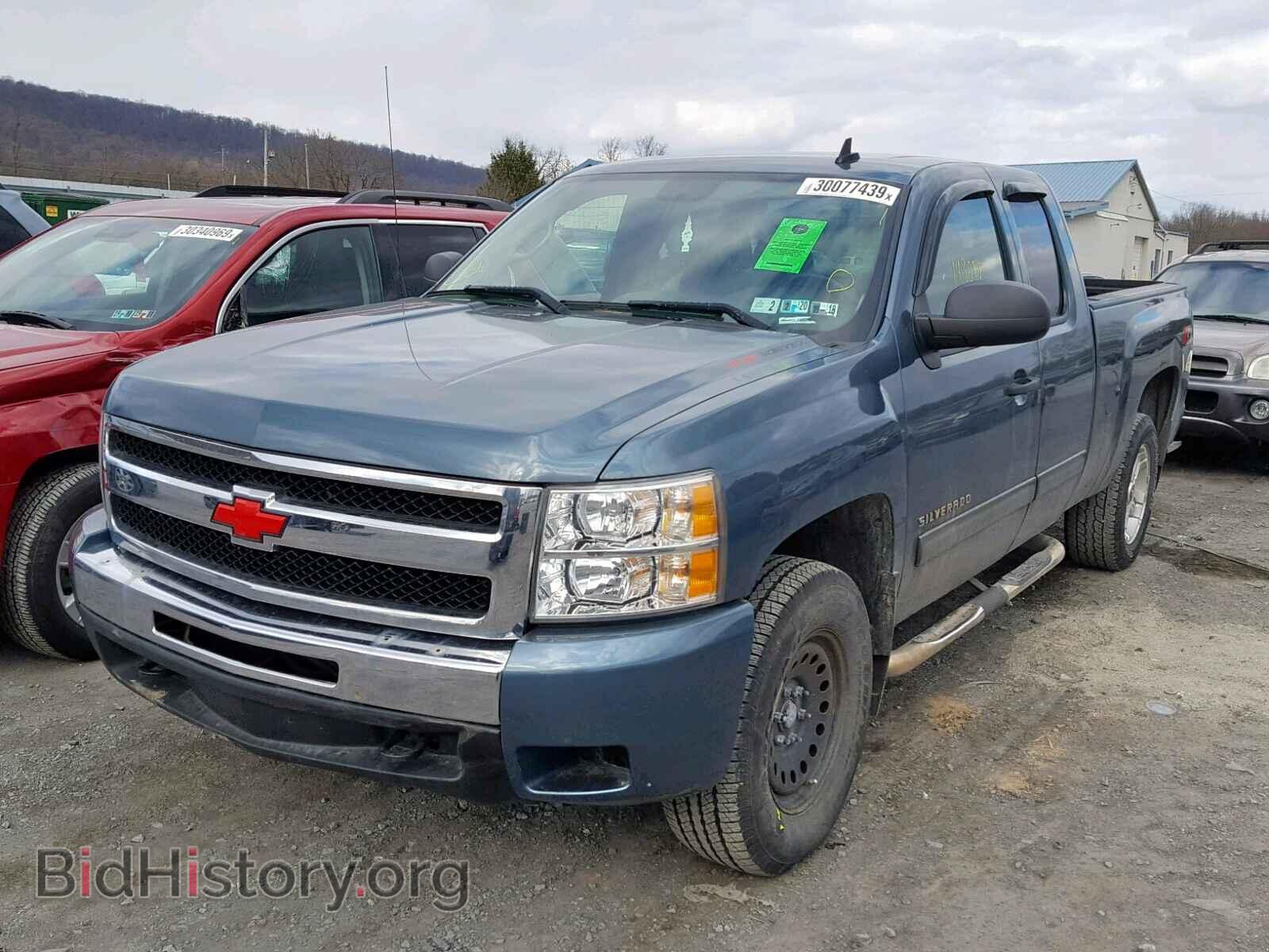 2011 CHEVROLET SILVERADO - VIN: 1GCRKSE38BZ262833 - Photo 2