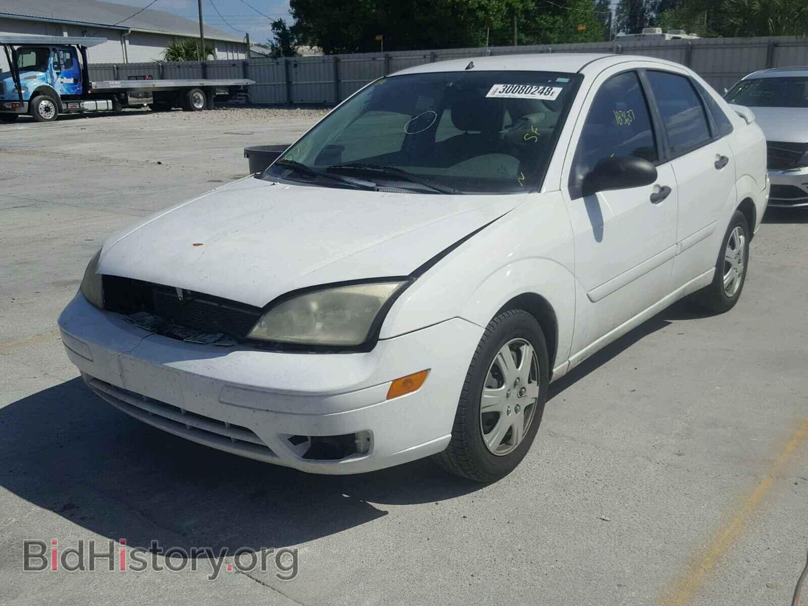 2005 FORD FOCUS - VIN: 1FAFP34N65W164733 - Фото 2
