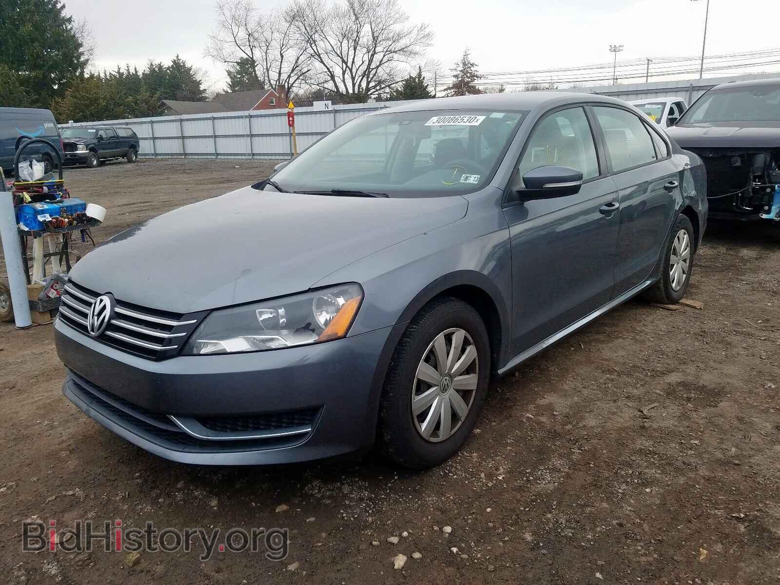2013 VOLKSWAGEN PASSAT - VIN: 1VWAP7A32DC020737 - Фото 2