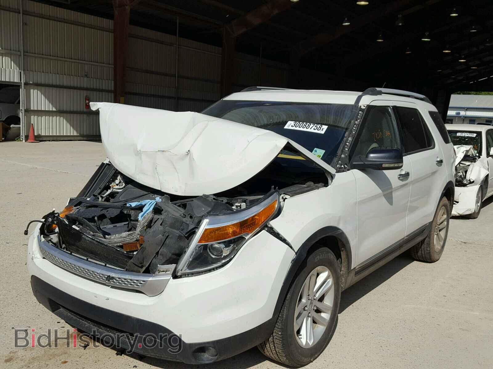 2011 FORD EXPLORER - VIN: 1FMHK7D80BGA52028 - Photo 2