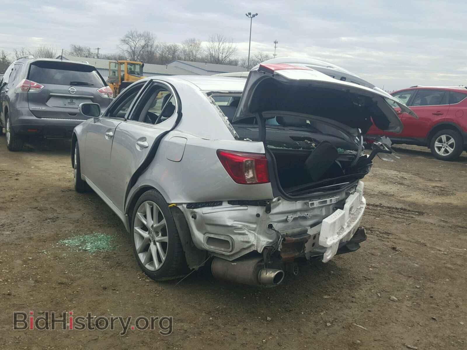 2011 LEXUS IS250 - VIN: JTHCF5C26B5046667 - Photo 3