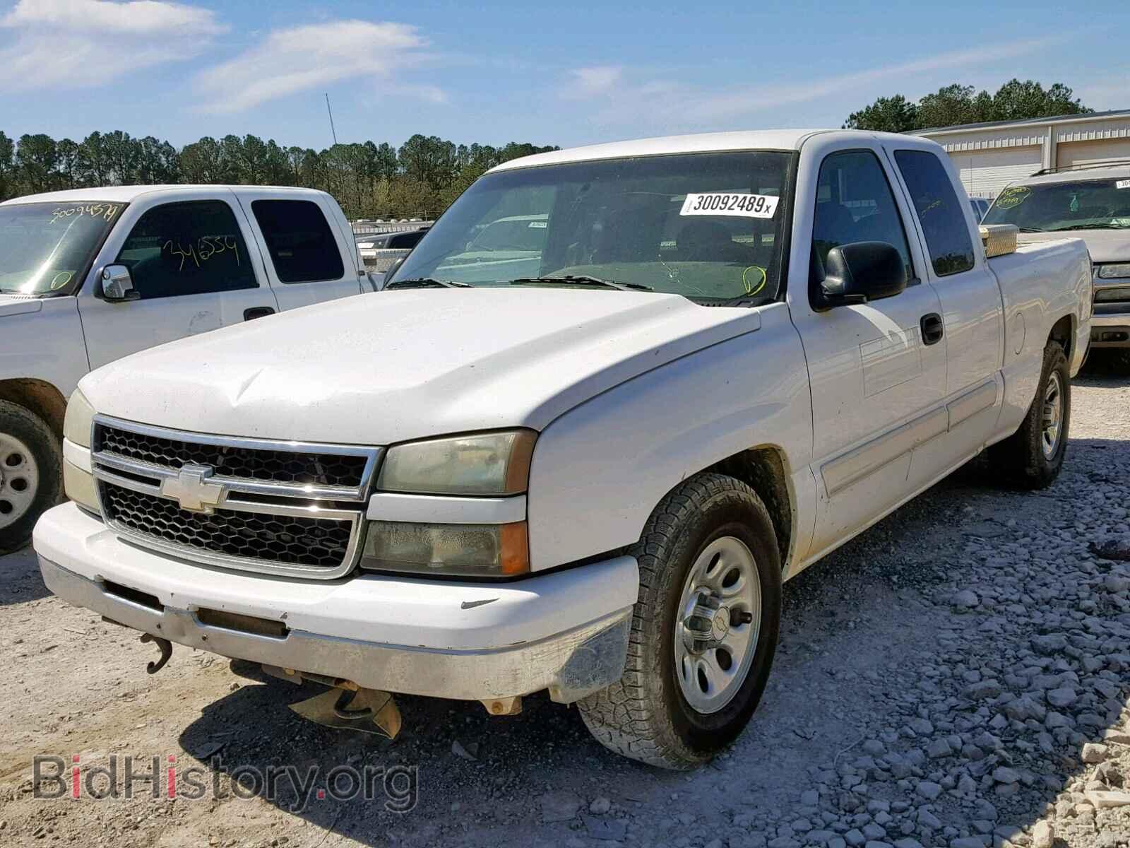 2006 CHEVROLET SILVERADO - VIN: 1GCEC19T06Z157550 - Фото 2