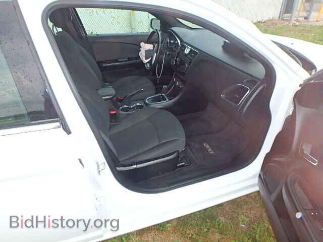 2012 CHRYSLER 200 - VIN: 1C3CCBBG5CN164608 - Фото 5
