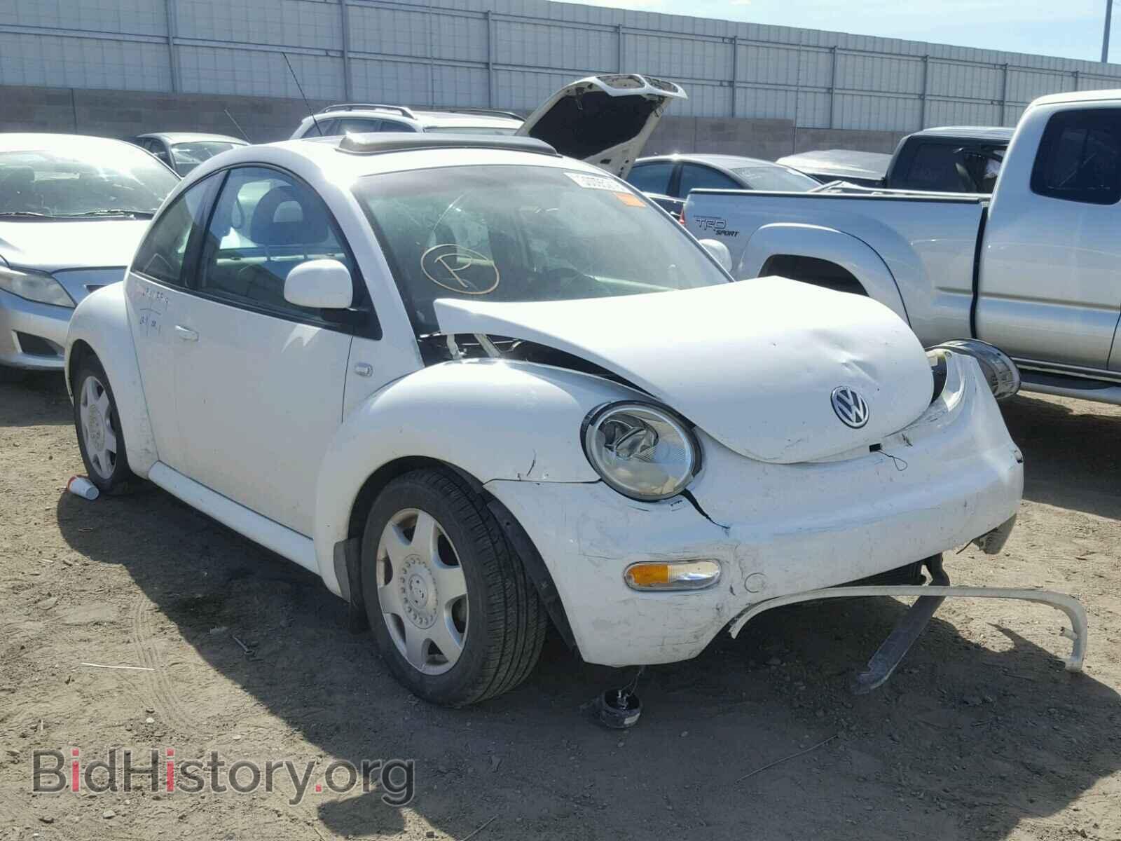 Photo 3VWCA21C2YM423831 - VOLKSWAGEN BEETLE 2000