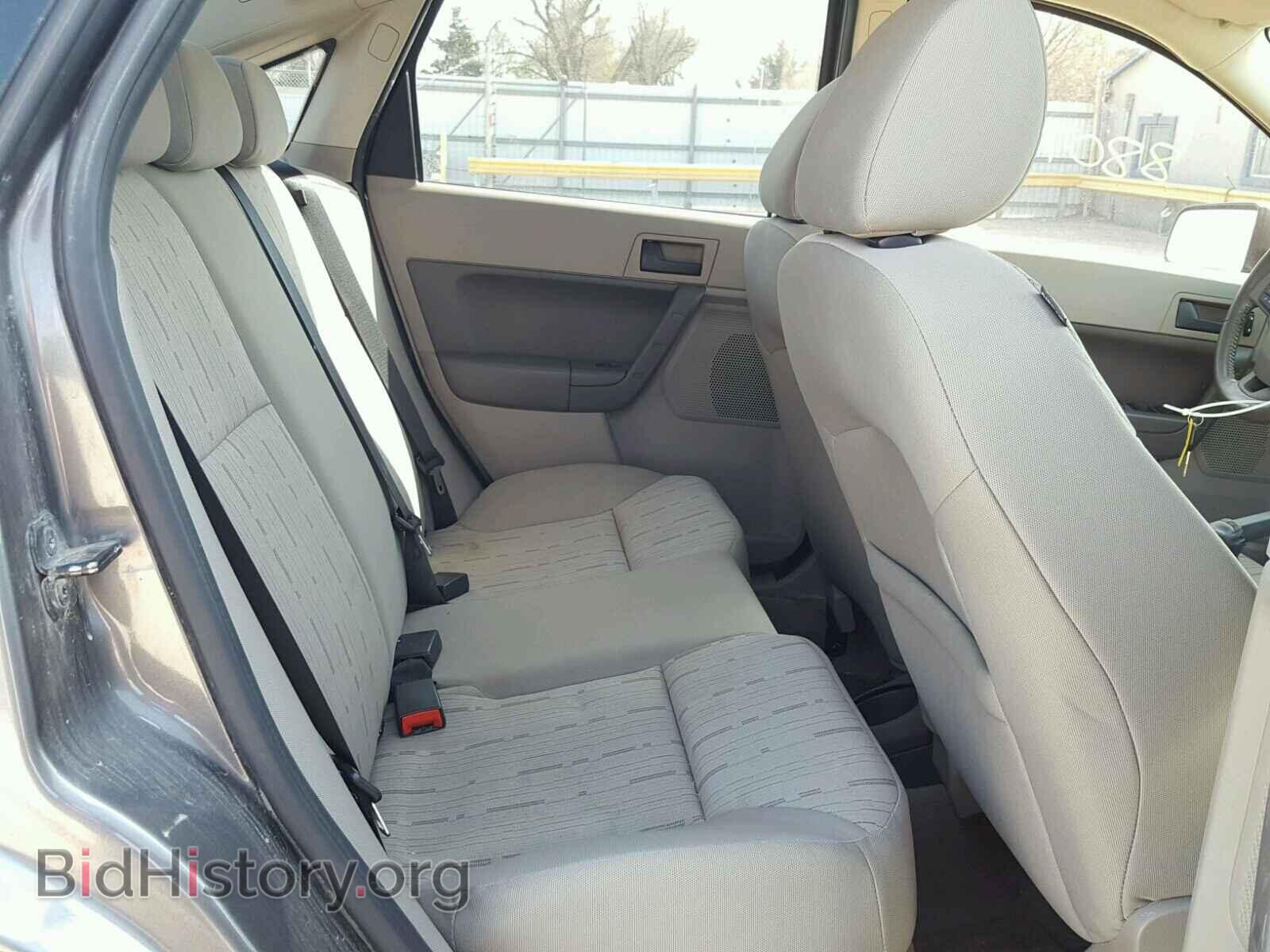 2011 FORD FOCUS - VIN: 1FAHP3FN3BW148782 - Photo 6