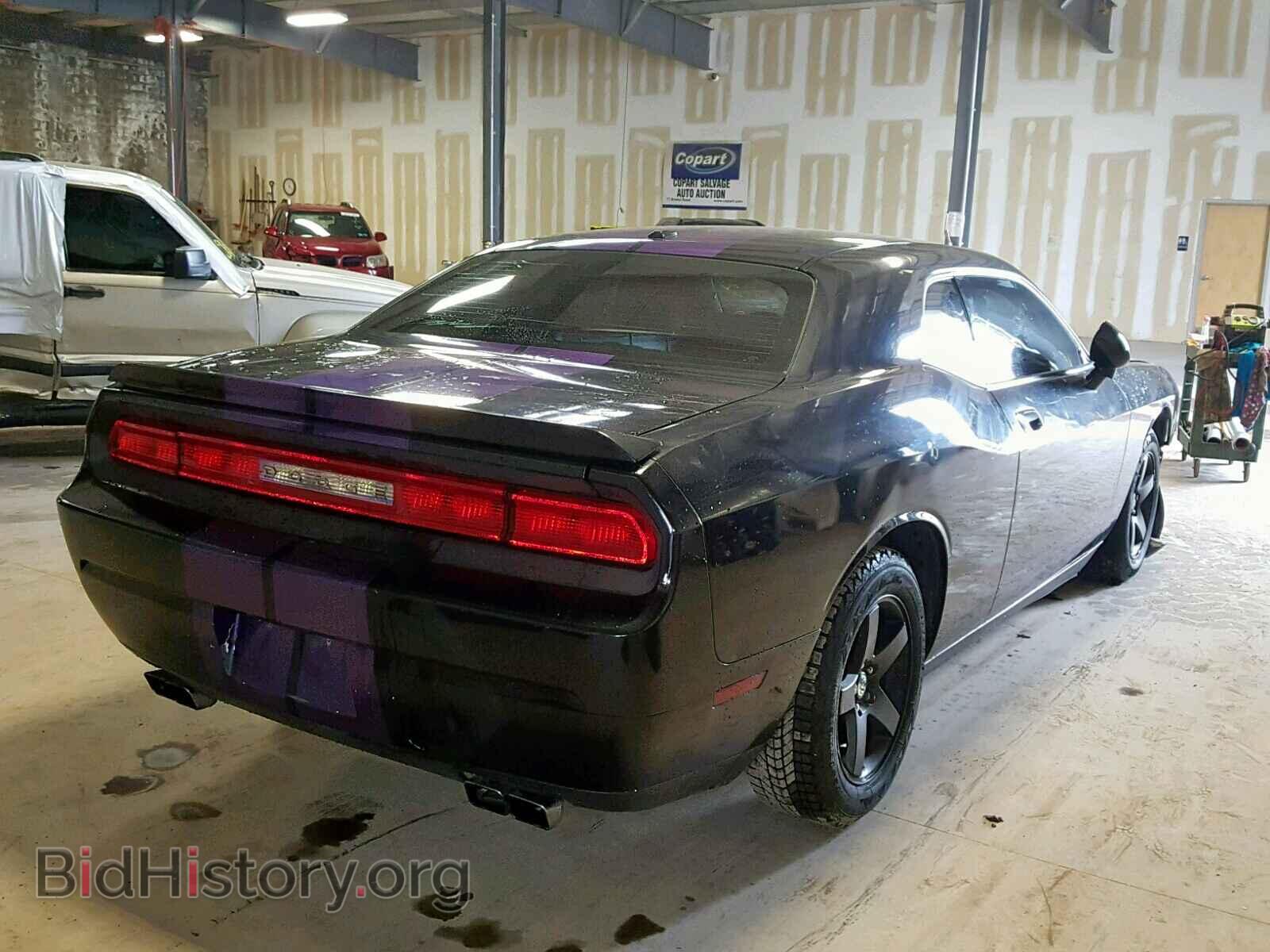 2010 DODGE CHALLENGER - VIN: 2B3CJ4DV2AH141111 - Photo 4