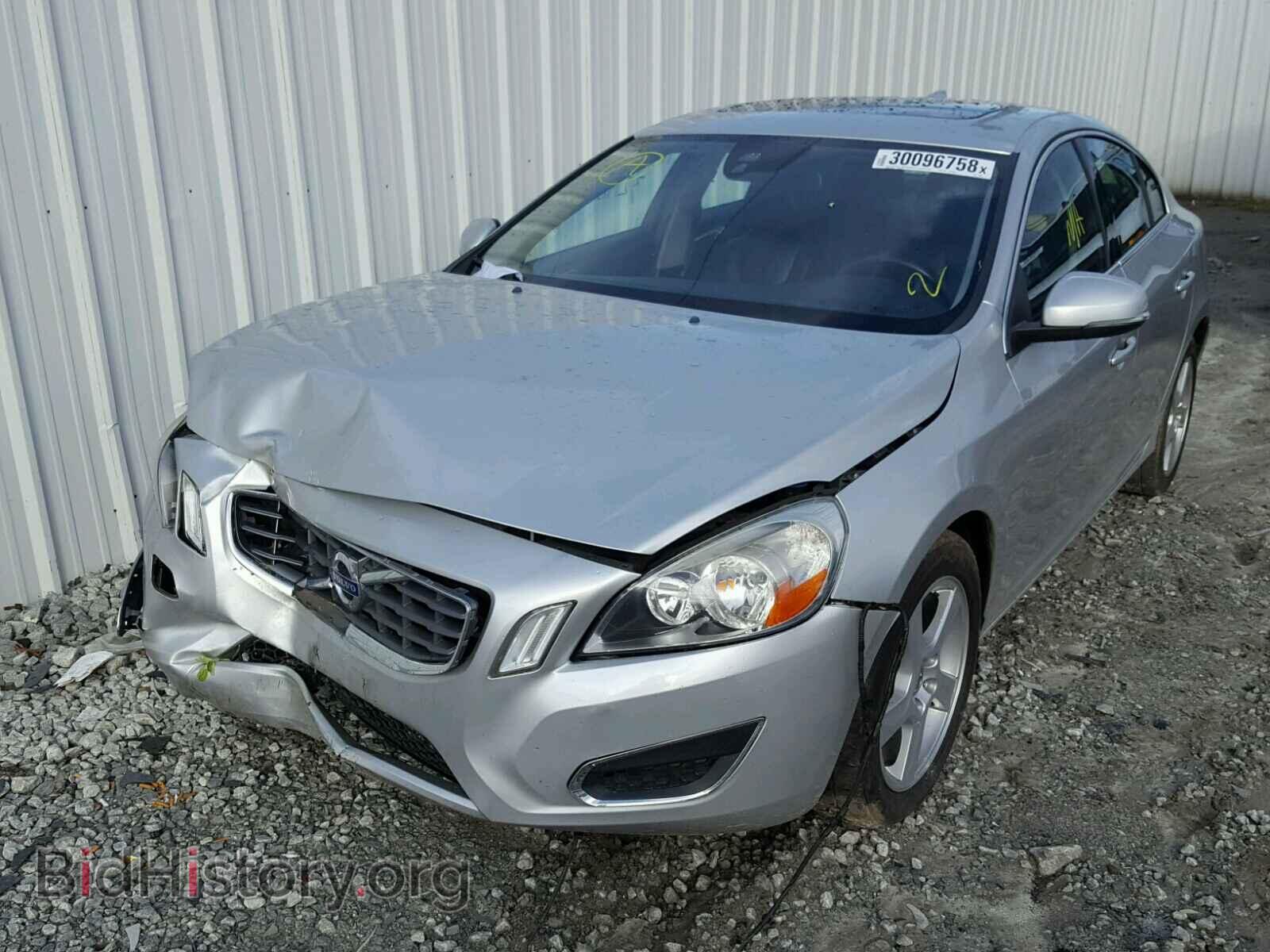2012 VOLVO S60 - VIN: YV1622FSXC2144604 - Фото 2