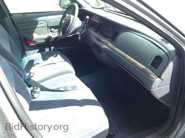 2000 FORD CROWN VIC - VIN: 2FAFP73W6YX155377 - Фото 5
