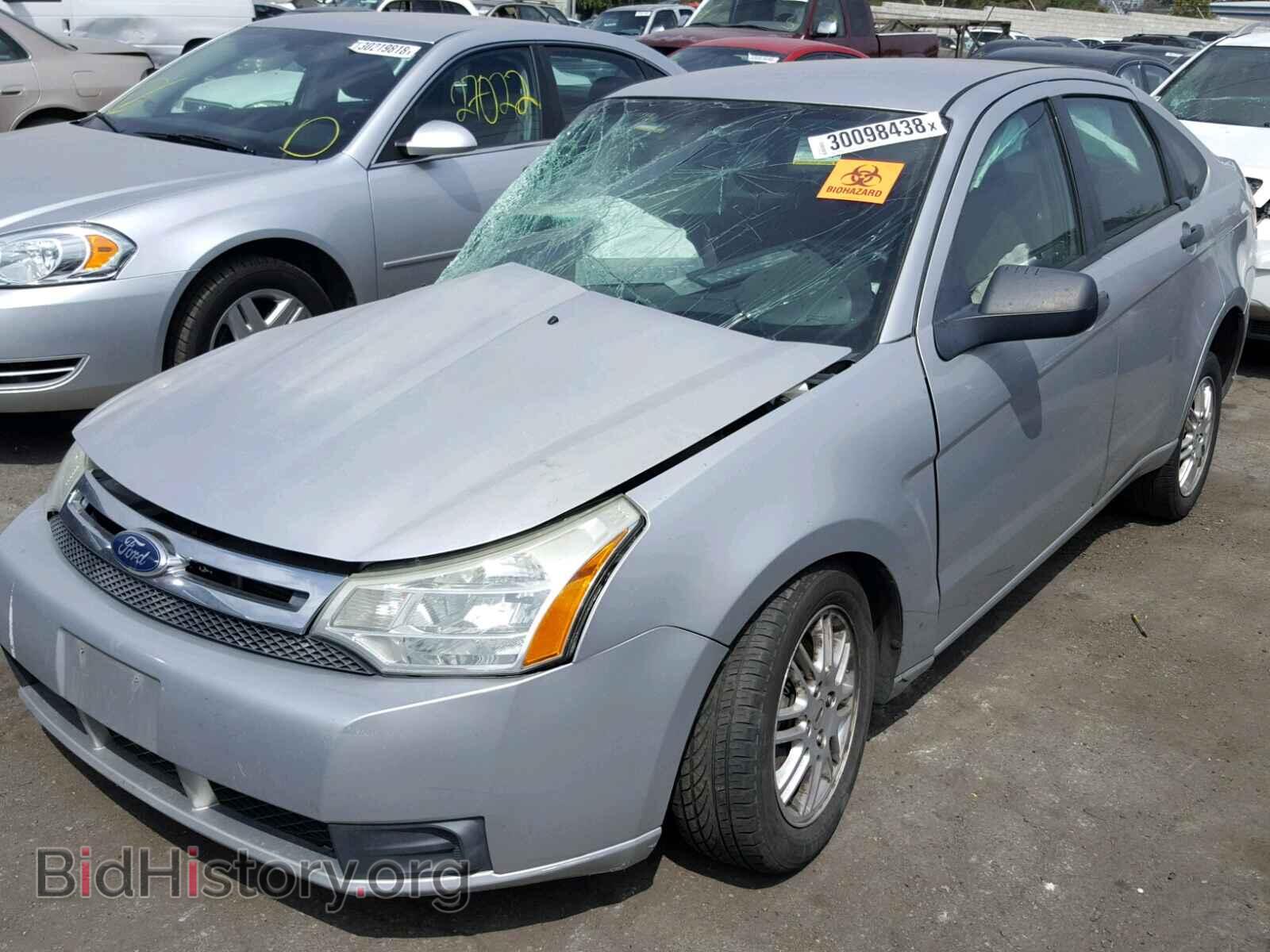 2011 FORD FOCUS - VIN: 1FAHP3FN1BW152779 - Фото 2