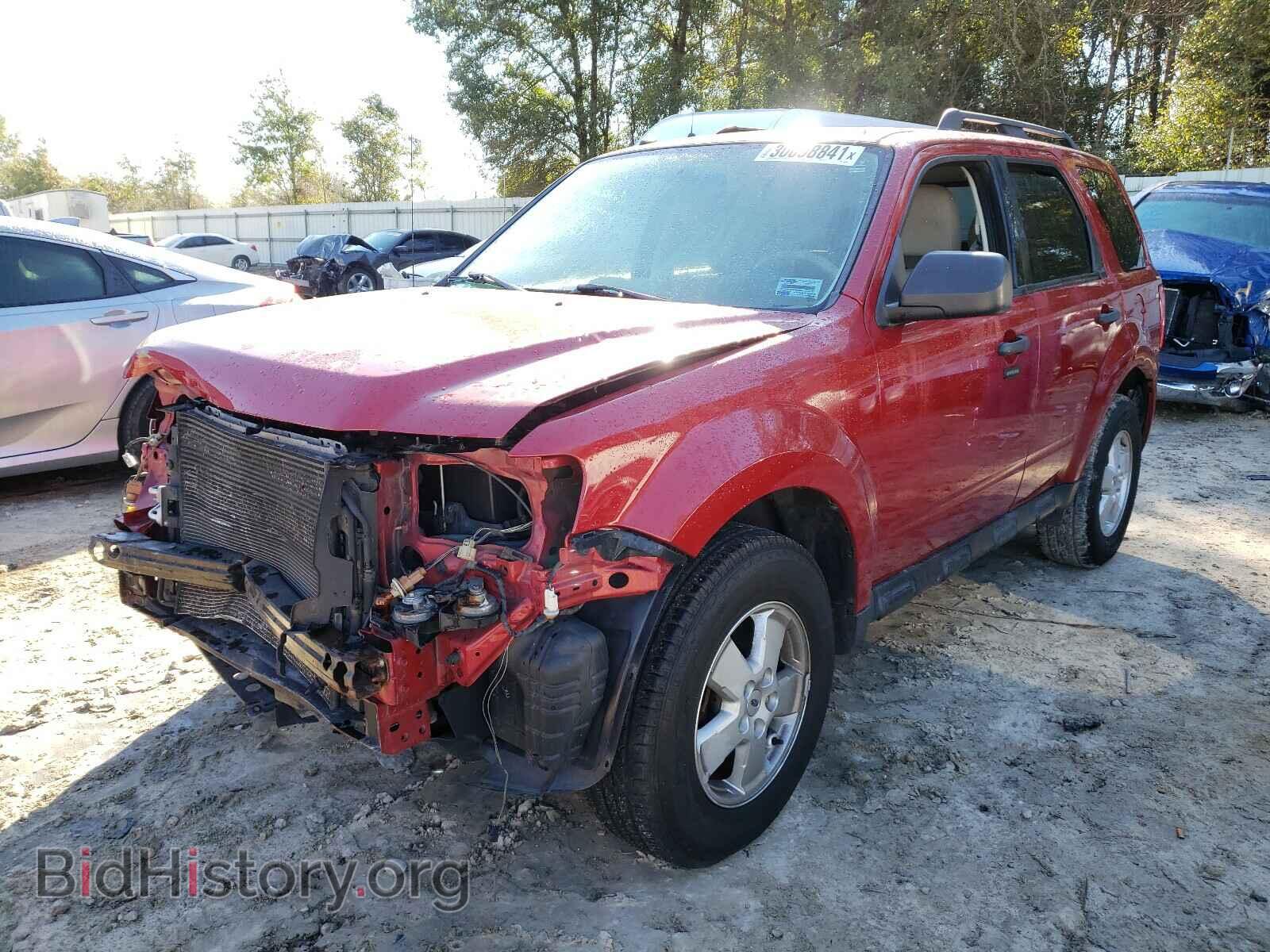 2011 FORD ESCAPE - VIN: 1FMCU0D76BKB64509 - Фото 2
