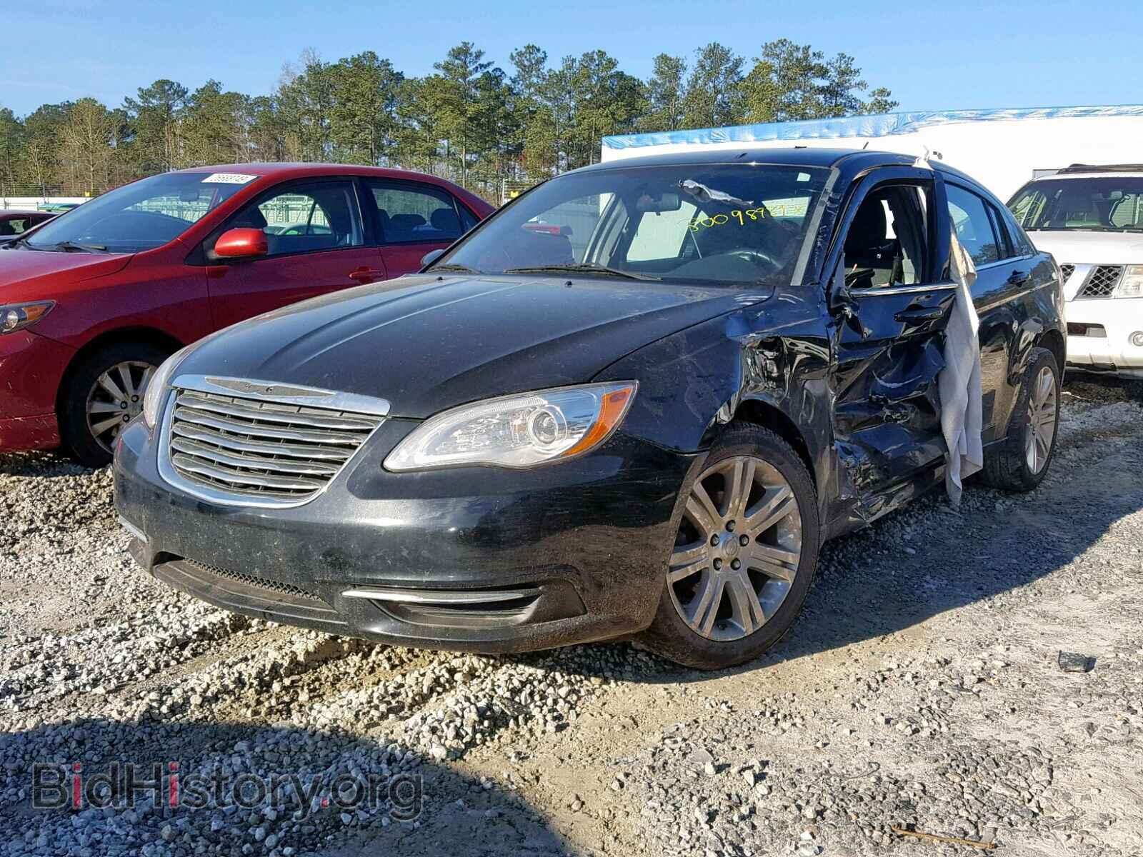 2013 CHRYSLER 200 - VIN: 1C3CCBABXDN705076 - Photo 2
