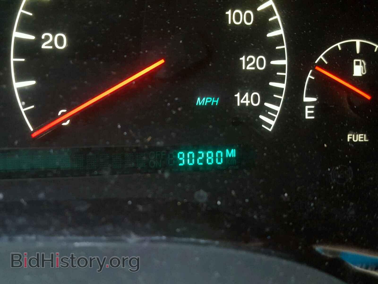 2000 CADILLAC DEVILLE - VIN: 1G6KF5790YU232758 - Фото 8