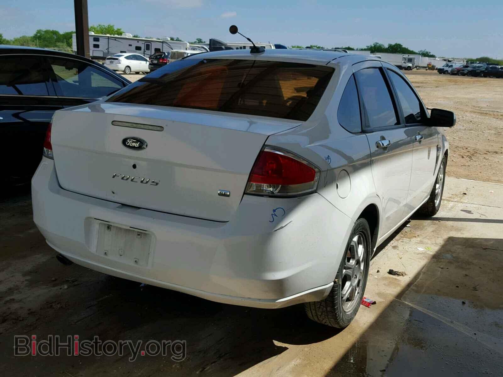 2008 FORD FOCUS - VIN: 1FAHP35N38W252585 - Photo 4
