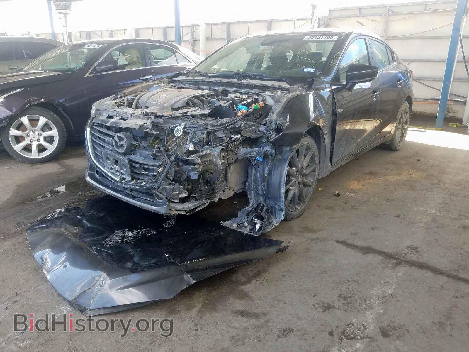 2018 MAZDA 3 - VIN: 3MZBN1V37JM160956 - Фото 2