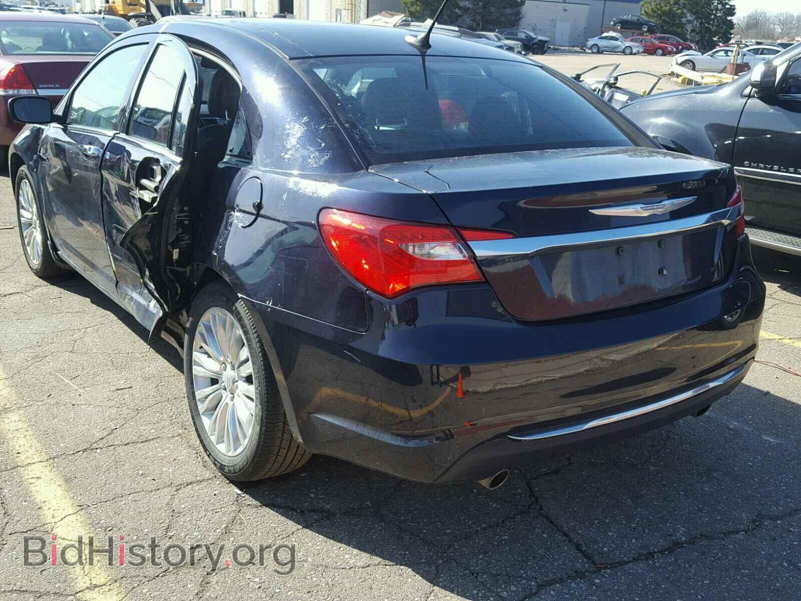 2011 CHRYSLER 200 - VIN: 1C3BC2FGXBN582909 - Фото 3