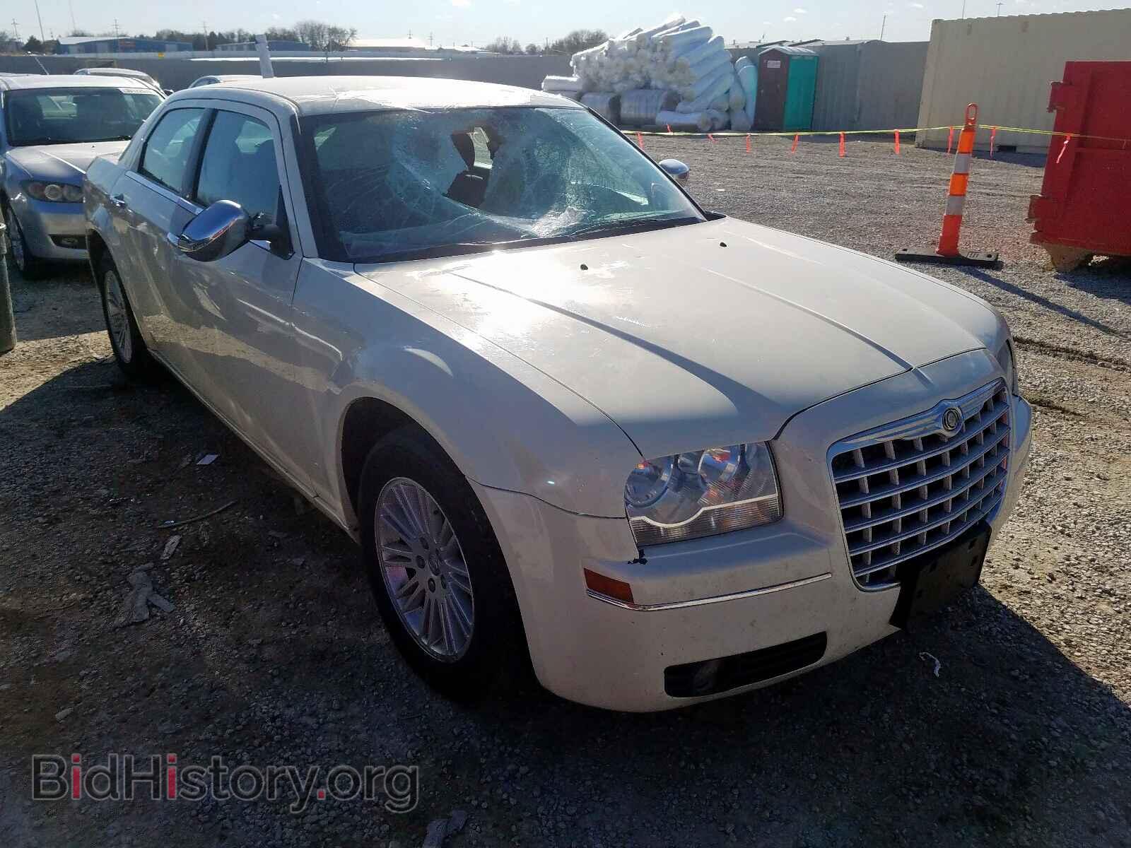 Photo 2C3CA1CV1AH255720 - CHRYSLER 300 2010