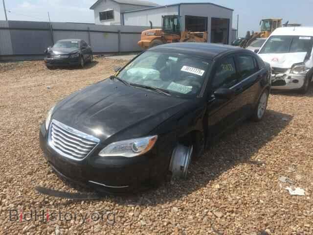 2013 CHRYSLER 200 - VIN: 1C3CCBAB4DN669692 - Фото 2