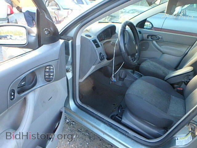 2005 FORD FOCUS - VIN: 1FAFP34N05W273527 - Фото 10