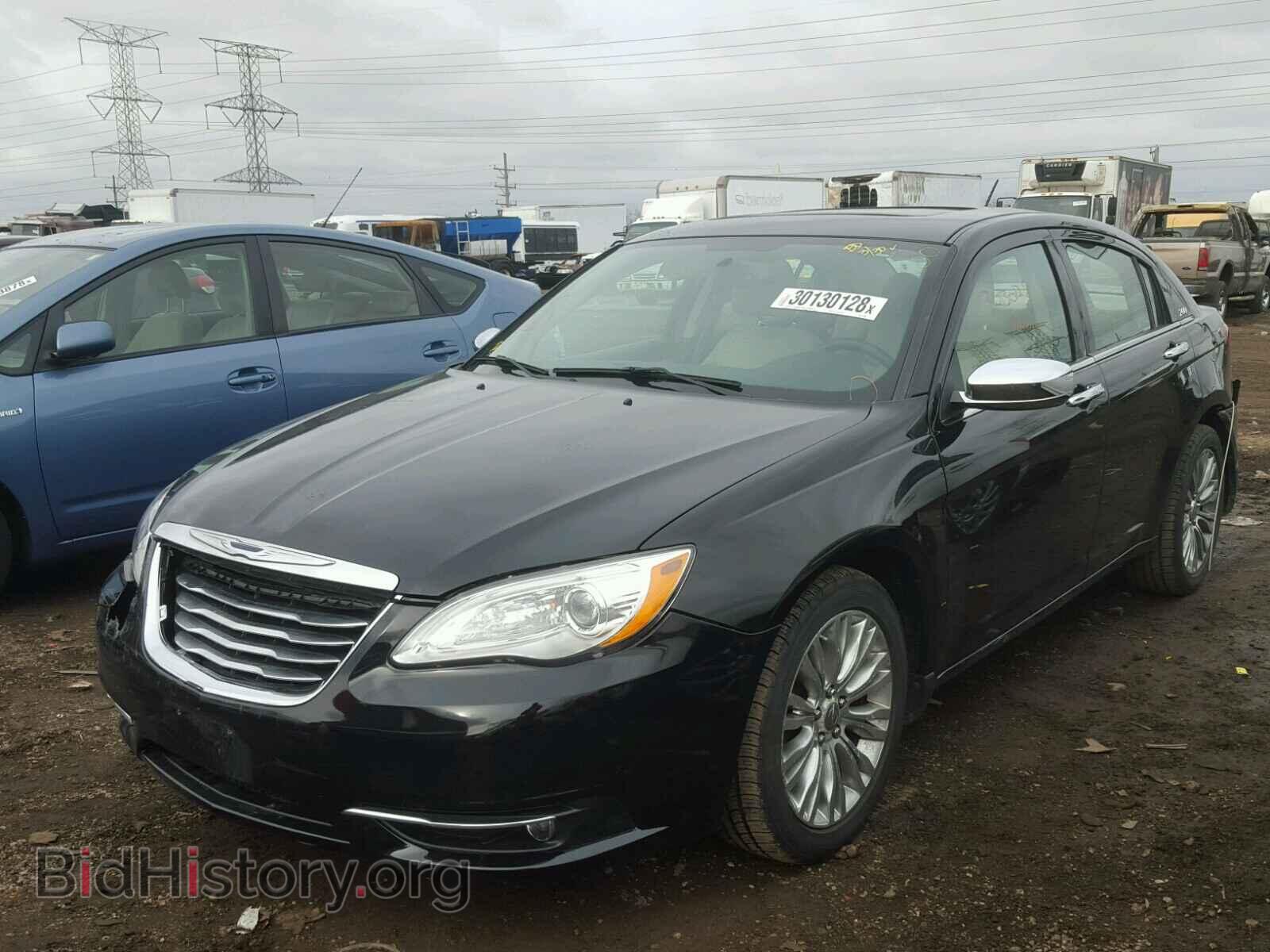 2011 CHRYSLER 200 - VIN: 1C3BC2FB7BN615546 - Фото 2