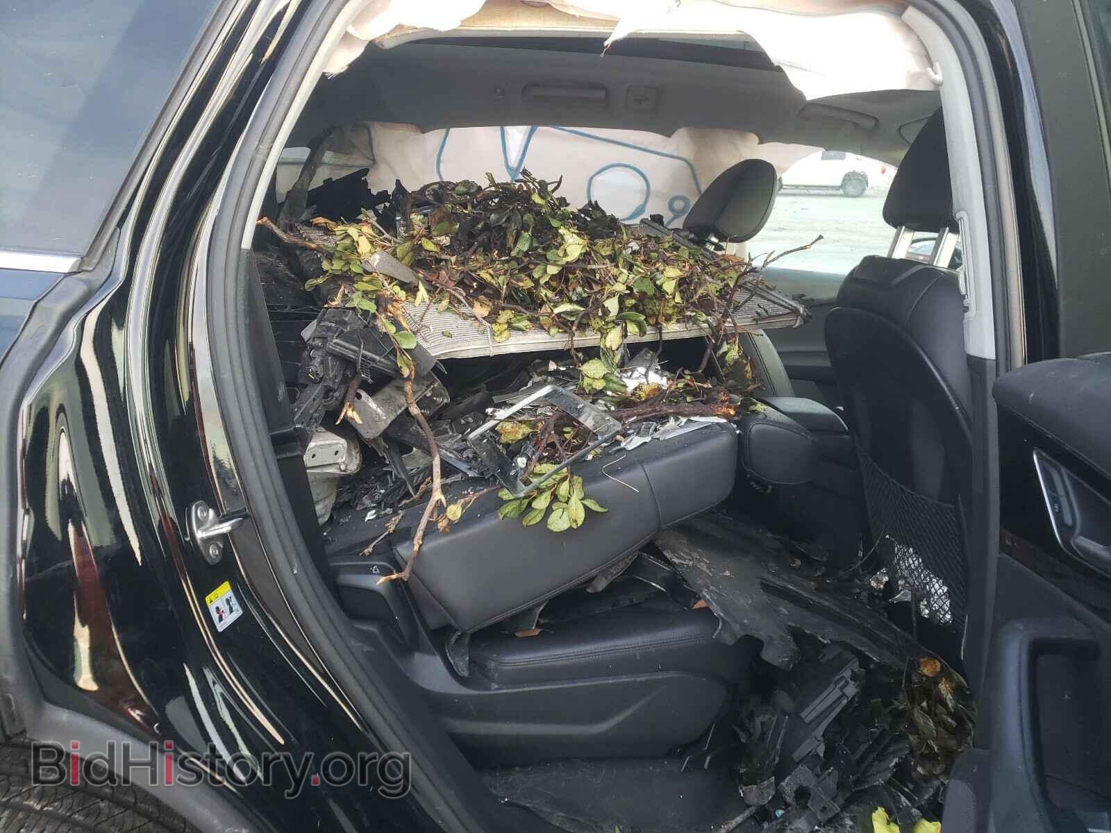 2017 AUDI Q7 - VIN: WA1VAAF71HD054046 - Фото 6