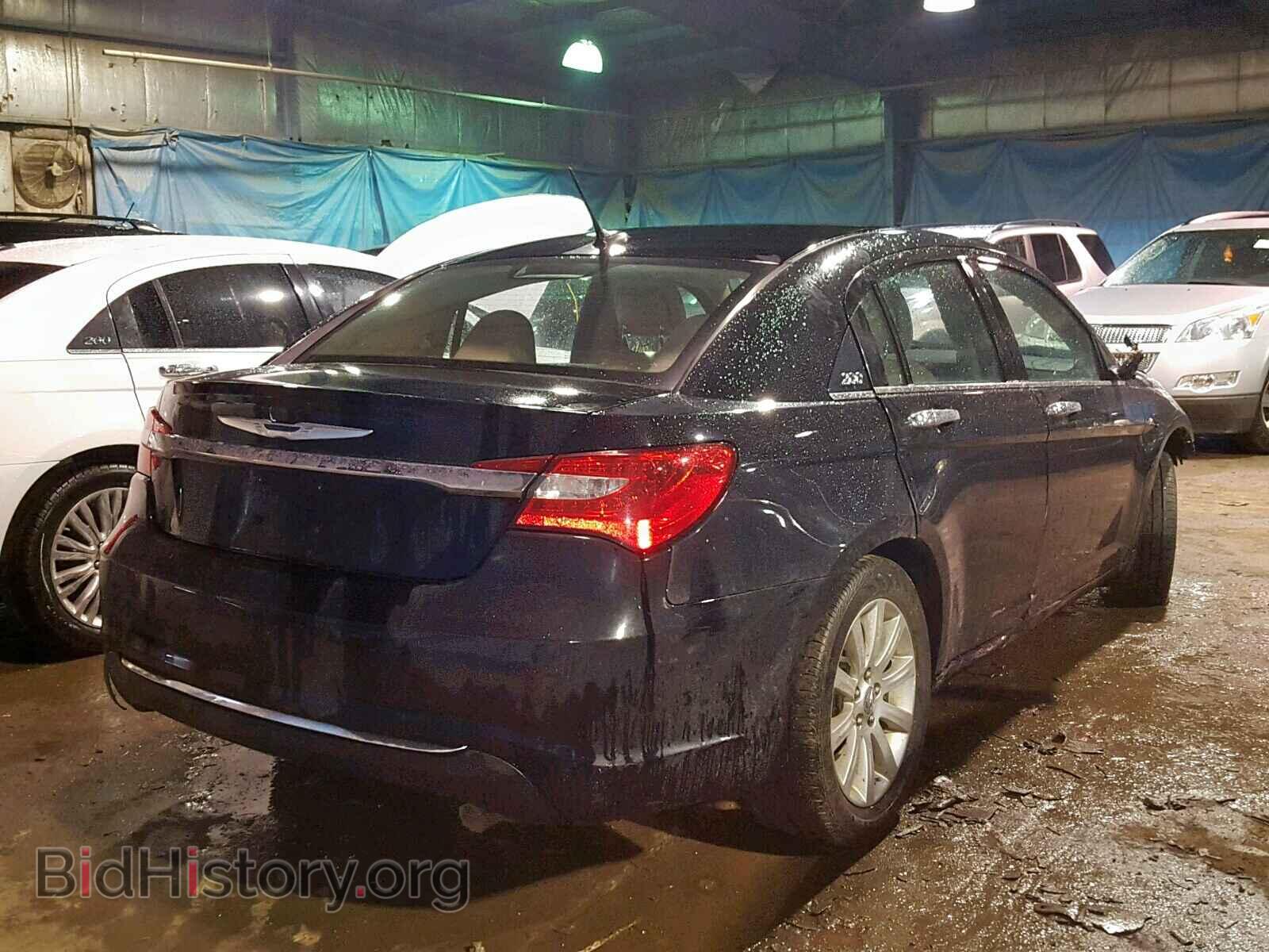2013 CHRYSLER 200 - VIN: 1C3CCBCB0DN568064 - Фото 4